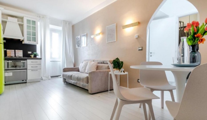 ALTIDO Vibrant Flat for 4 near parks, in Navigli