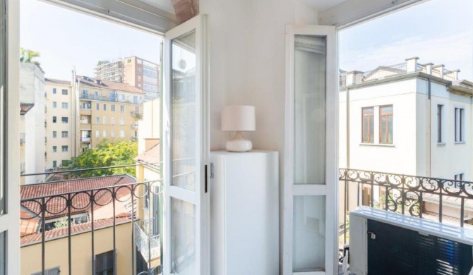 Amazing flat near Duomo & Colonne di San Lorenzo by Easylife