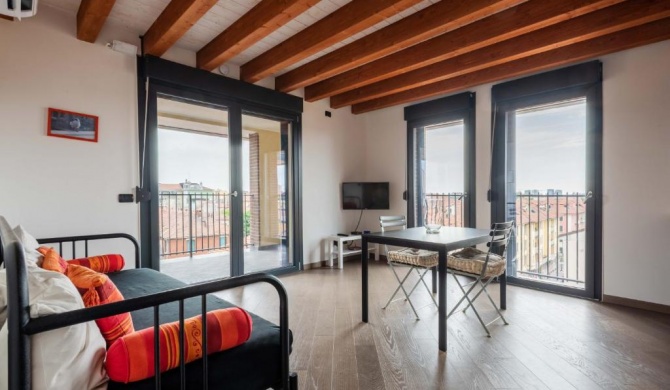 Amazing flat with a view and terrace on Navigli by Easylife