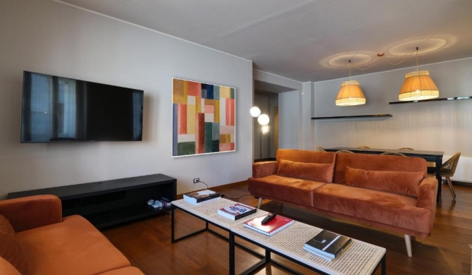 Castello Luxury Apartment - in the heart of Milan