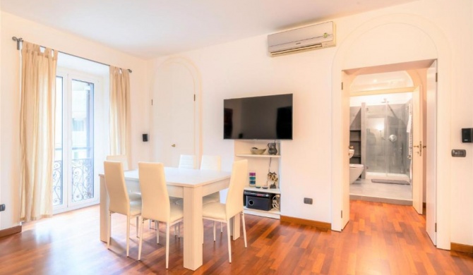 Easylife - Spacious apartment on the first floor in the Gae Aulenti area