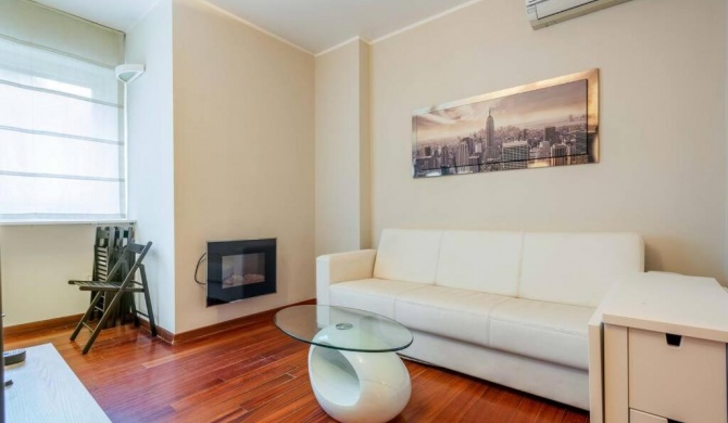 Fully furnished flat Arco della Pace by Easylife