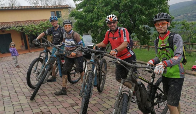 Agriturismo Bike Hotel Podere Giarlinga