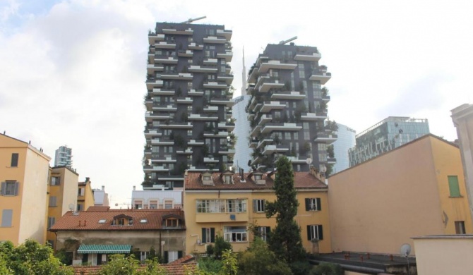 Modern Apartment with view on Bosco Verticale