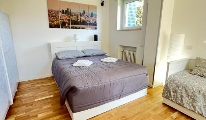 Nice and comfy apartment : central area of Milan