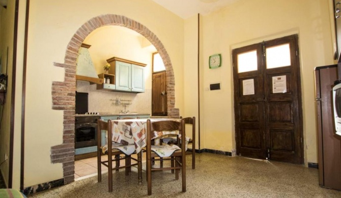 One bedroom appartement with shared pool and wifi at Massa Marittima