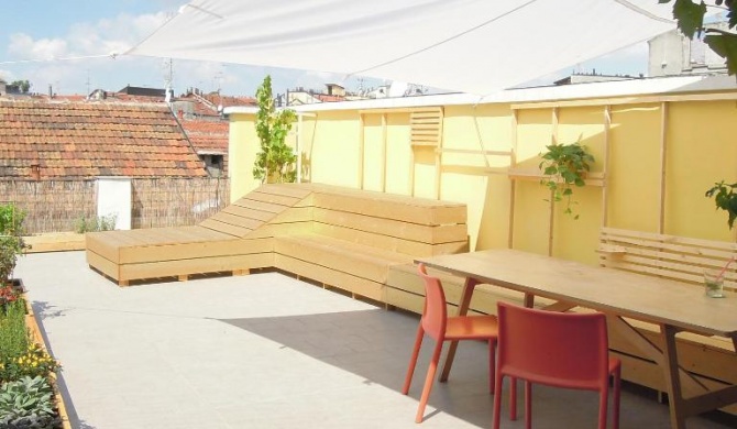 Roof terrace flat