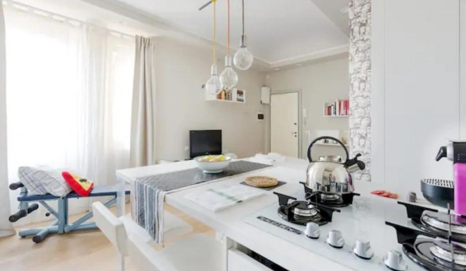 Viale Umbria White and Cosy Studio