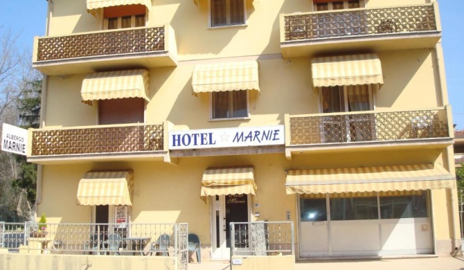 Hotel Marnie