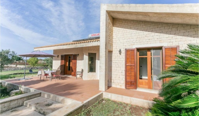 Awesome home in Modica with 3 Bedrooms, WiFi and Outdoor swimming pool